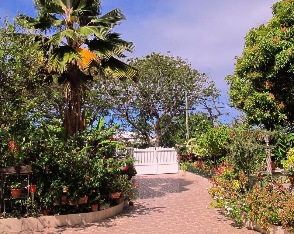 Residence Madelia Port-Louis Exterior photo